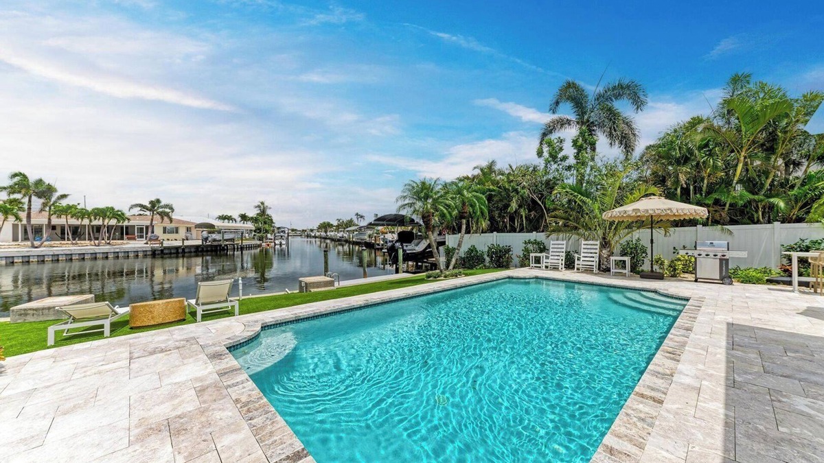 Whitney Beach House | Casa Spoonbill