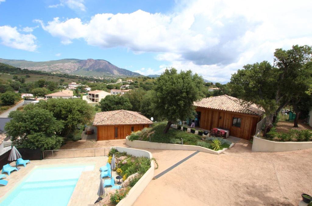 Afa House | casa suara