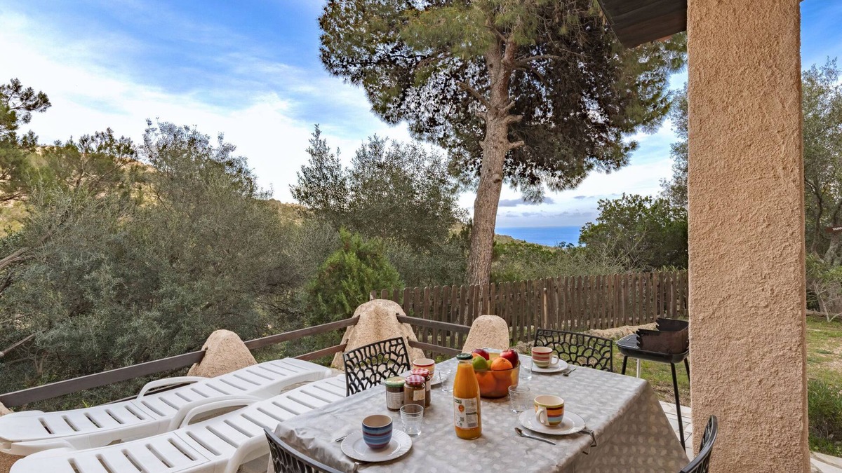 Santa Giulia House | Casa Tarco by Interhome