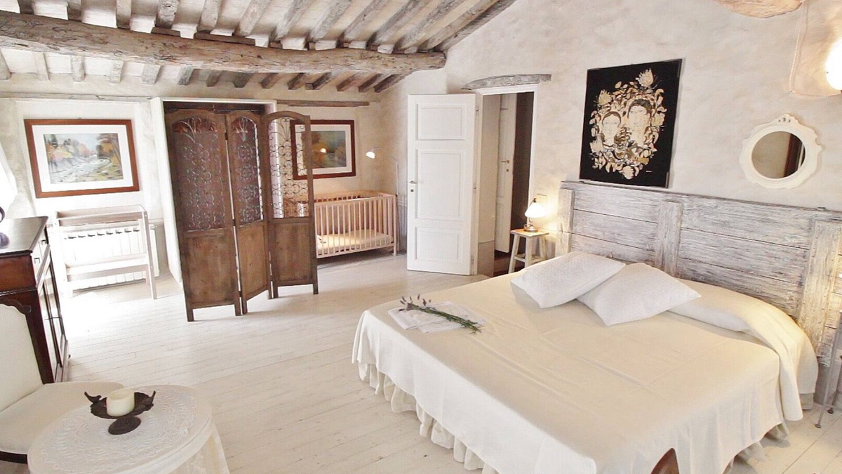 Camaiore Villa | Casa Torretta at Borgo4case - antico rustico in pietra, immerso nella natura
