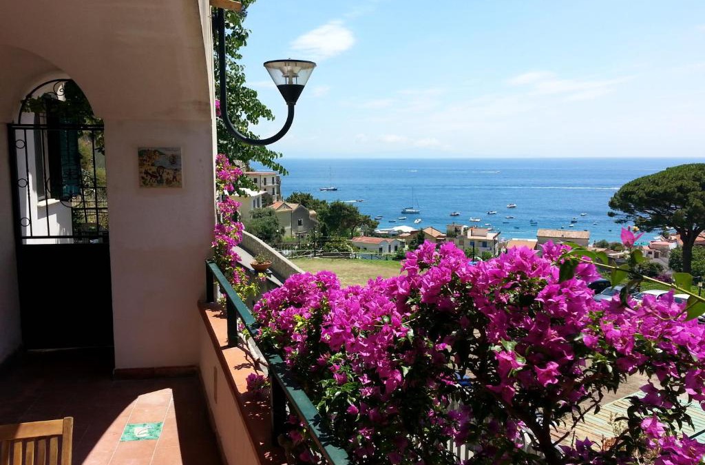 Erchie House | Casa Vacanze Bouganvillea