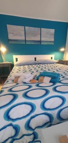 Montesilvano House | Casa Vacanze SANTAFE'- ATTICO a due passi dal Mare - PARCHEGGIO Privato