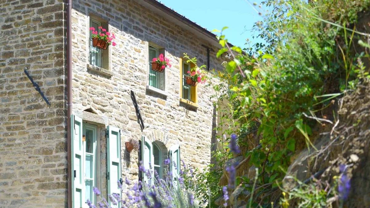 Cantiano House | Casa Verde your holiday on the hills between Marche and Umbria