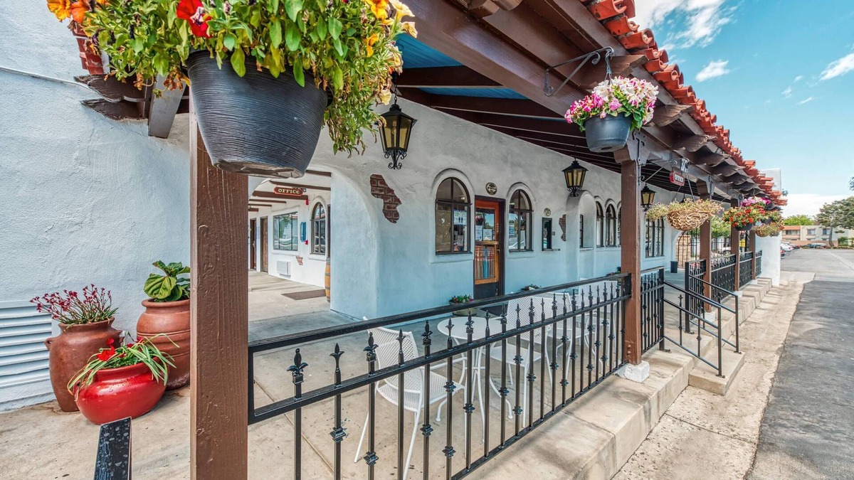Port Hueneme Hotel | Casa Via Mar Inn, an Ascend Collection Hotel