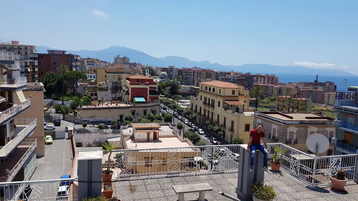 Torre del Greco House | CasaCondo@MARIA Enjoy your holidays in a cozy big space, MtVesuvius, Pompeii, sea