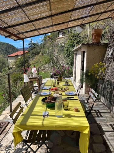 Apricale Villa | Casale in campagna ristrutturato