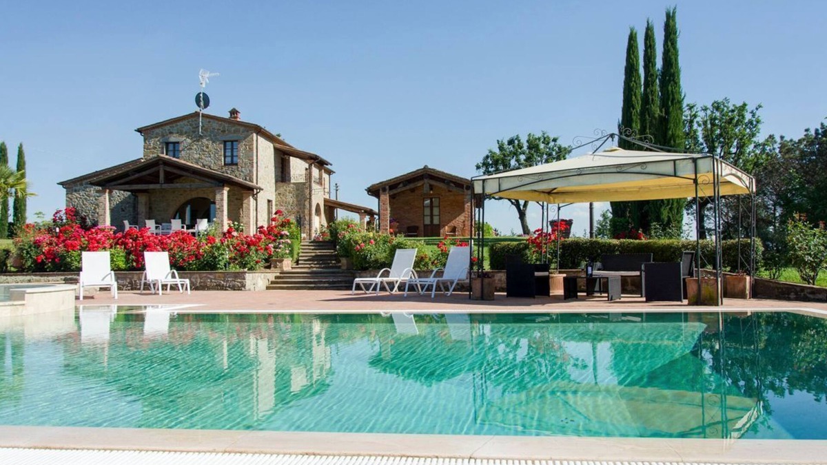 Castroncello Villa | Casale Sangiovese - Six Bedroom Villa, Sleeps 12