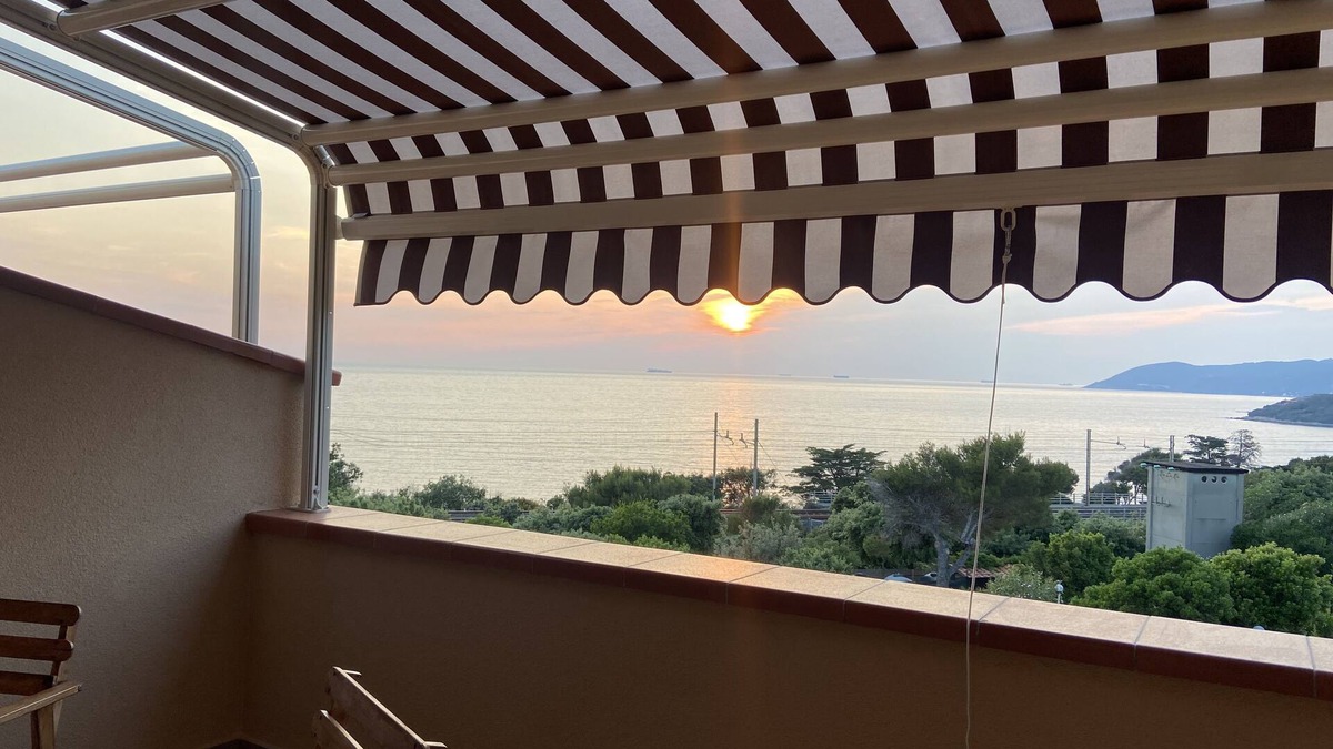 Castiglioncello Apartment | Casamare37 lovely studio apartment with terrace in residence with swimming pool