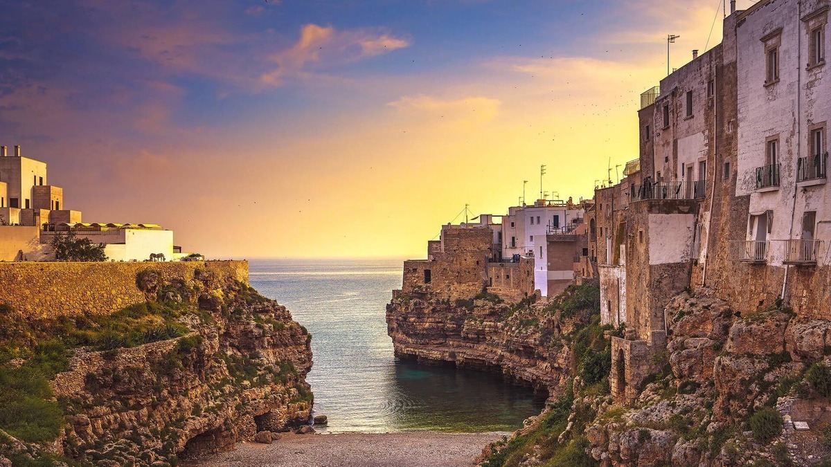 Torre Canne House | CasAmika vacation home-Apartment with panoramic terrace a stone's throw from the sea!