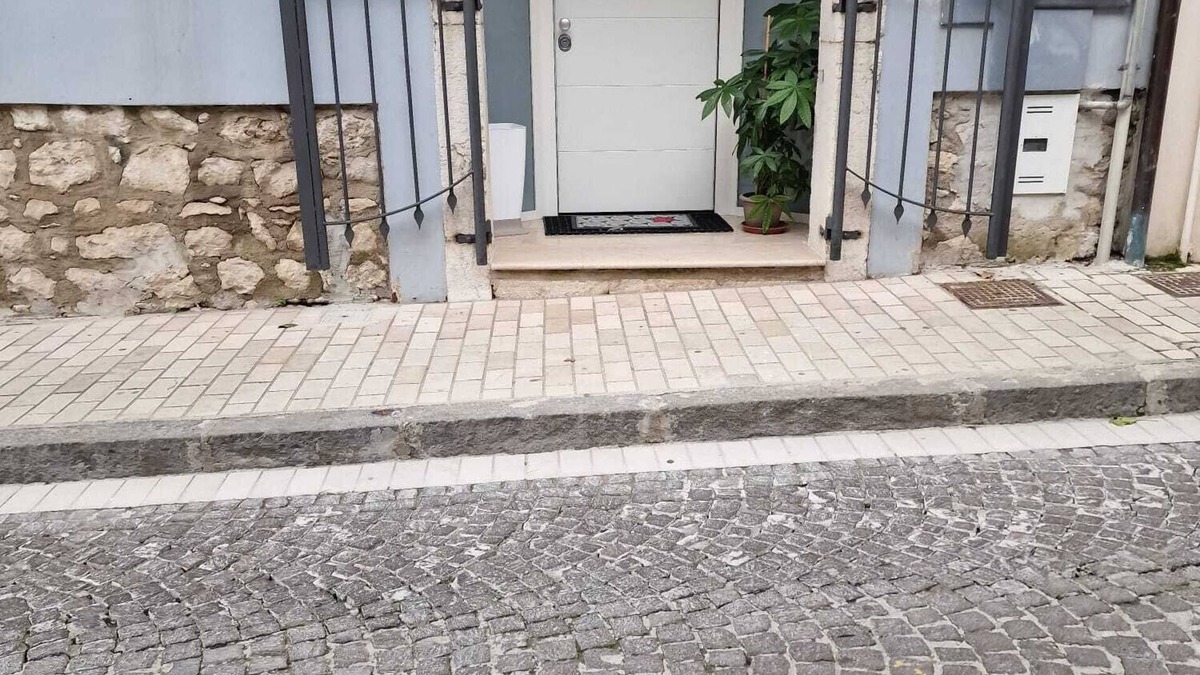 Montesarchio House | Casetta incantevole con tutti i servizi nel centro storico di Montesarchio,