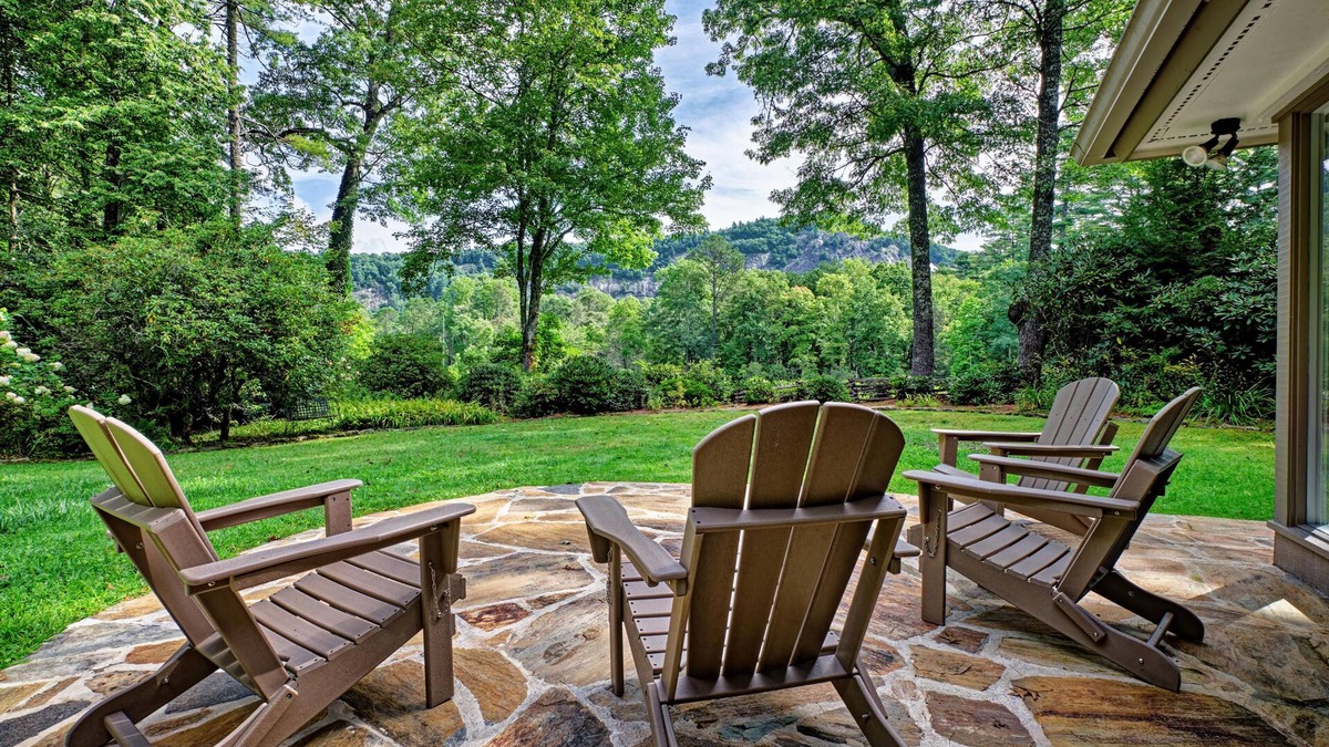 Cashiers House | Cashiers home located in High Hampton - The Views