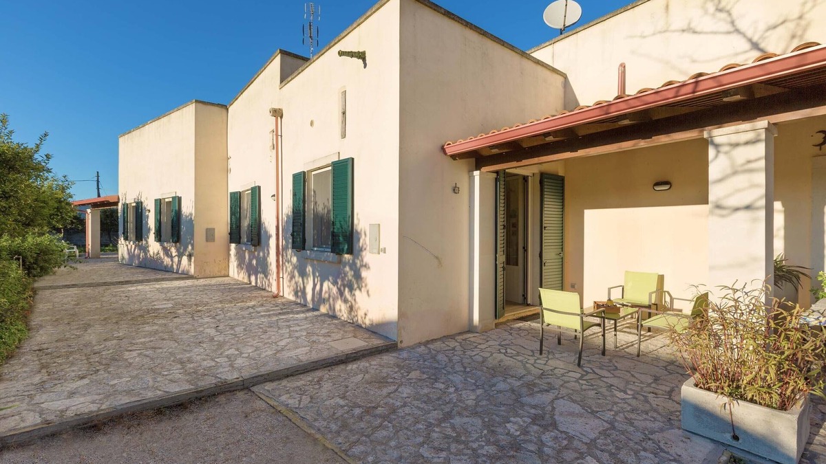 Monteroni di Lecce Apartment | Casina Farnarari - 2 by BarbarHouse