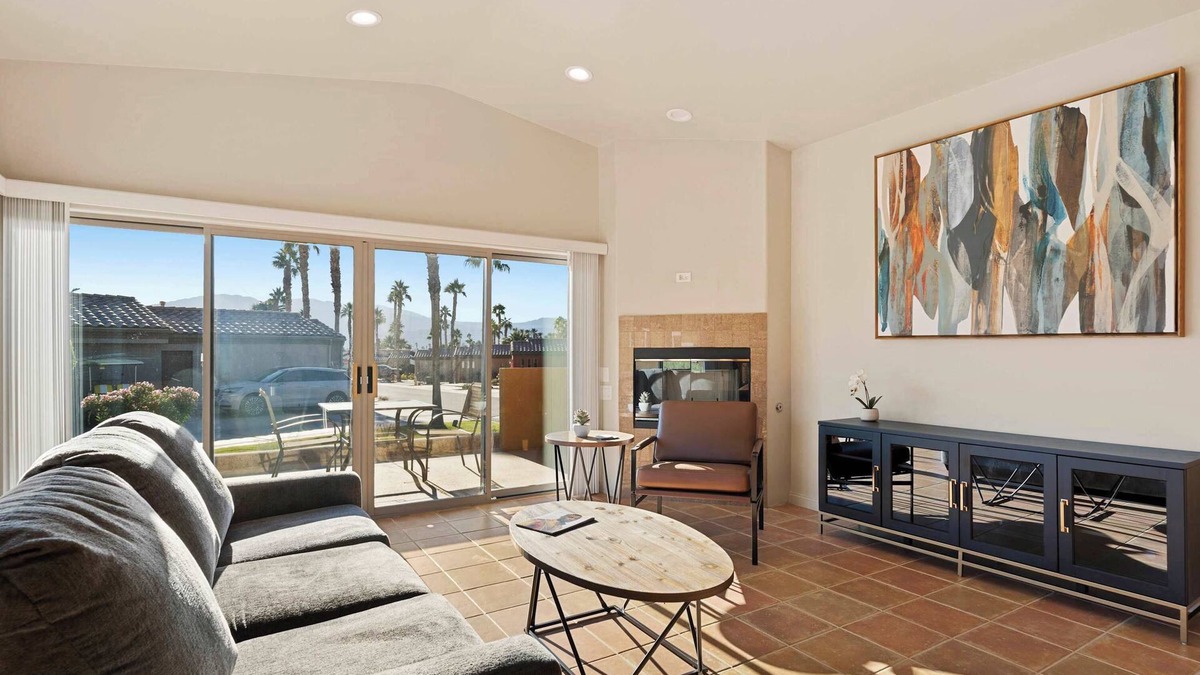 Coachella Valley Apartment | Casita 86153 – Sofa sleeper only