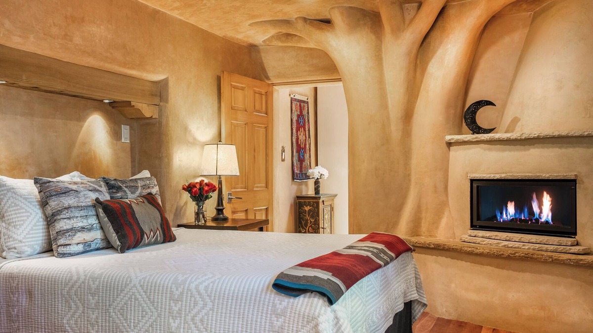 South Capitol House | Casita Arbolito - Unique Hideaway, Walk Everywhere