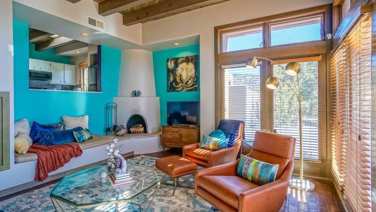 Nambe Pueblo House | Casita Cotón - 2 bed, 2 bath, sleeps 6. Mountain views!