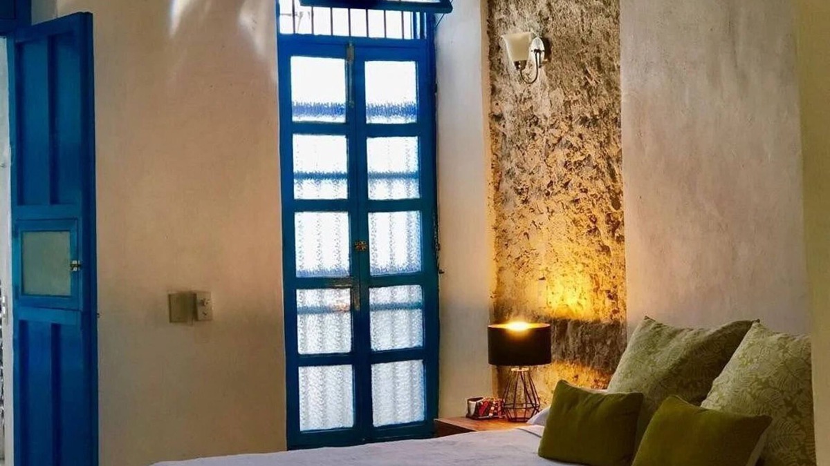 Campeche House | Casita de la 12 5 min a centro Campeche ideal para 2 ó 3 personas Cocina con estufa de inducción, microondas y refrigerador