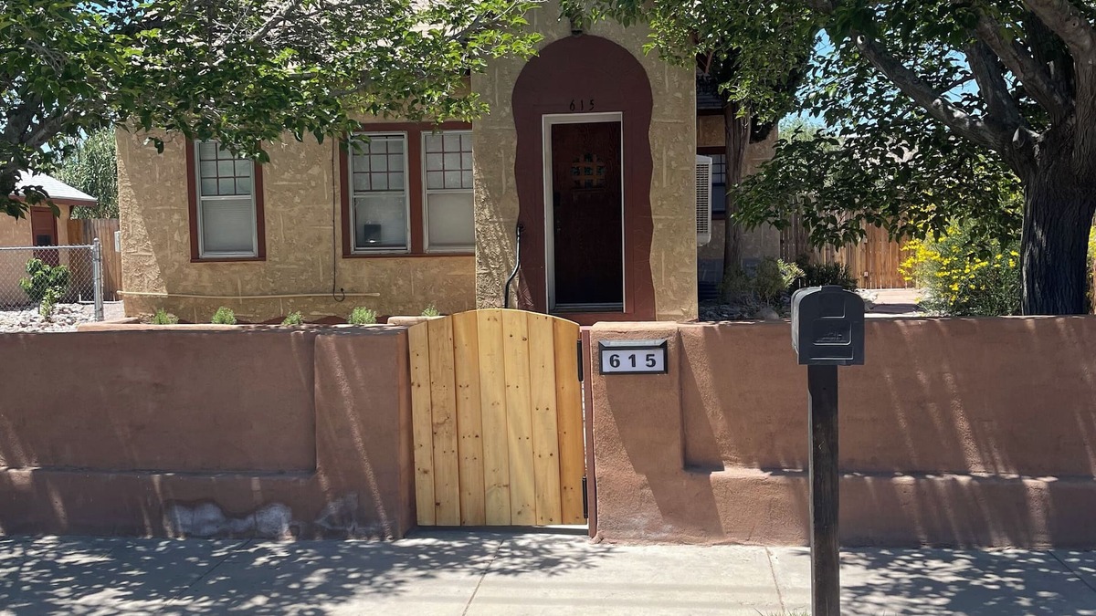 Truth or Consequences Cottage | Casita De Agua Encanto, nNatural Hot Mineral Spring Property