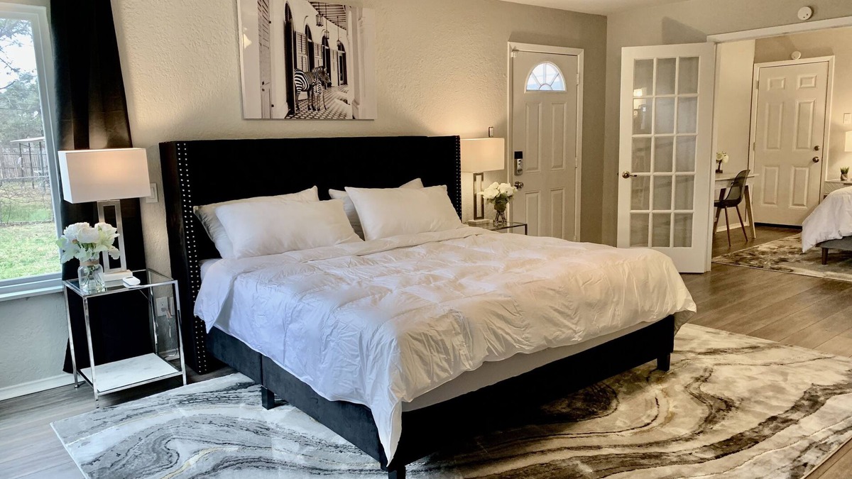 Vance Jackson House | Casita @ Maywood