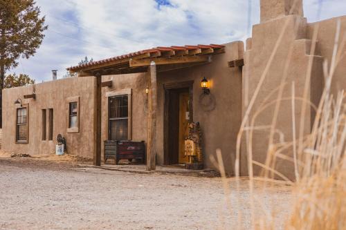 Nogal House | Casita Mistica A Southwest Adobe Field Home