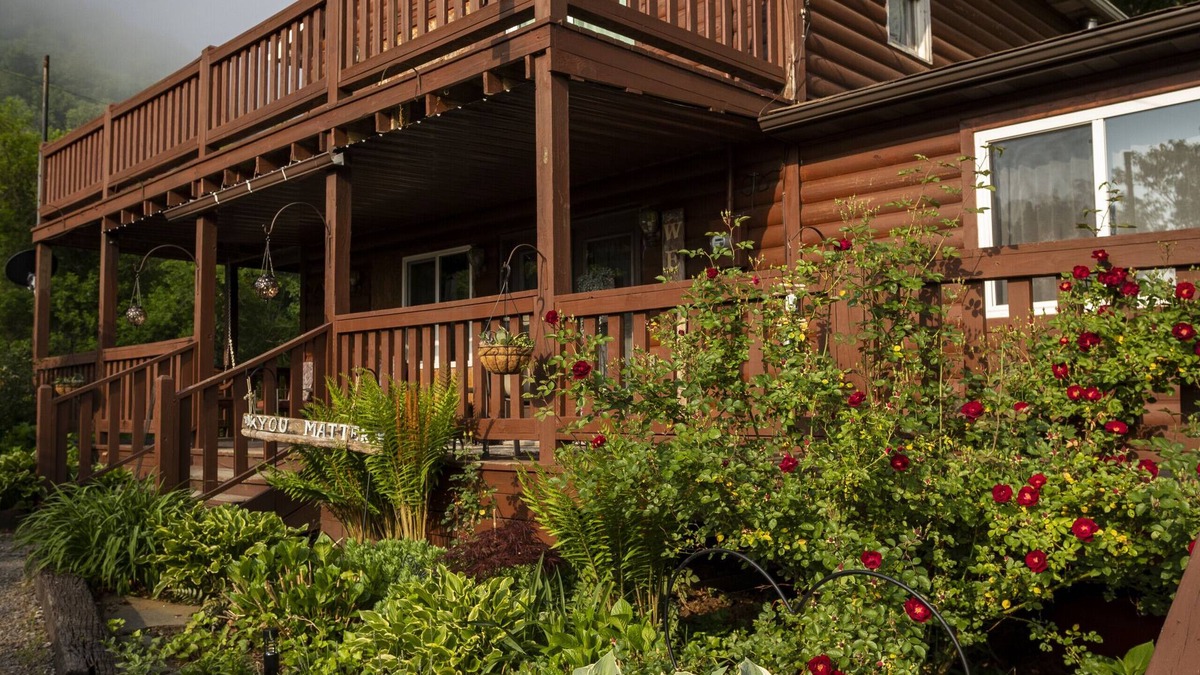 Confluence Cabin | Casselman Cabin Retreat