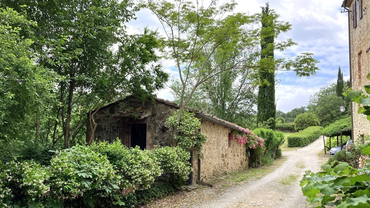 Castelnuovo Berardenga Cottage | Castello di Montalto - La Voliera
