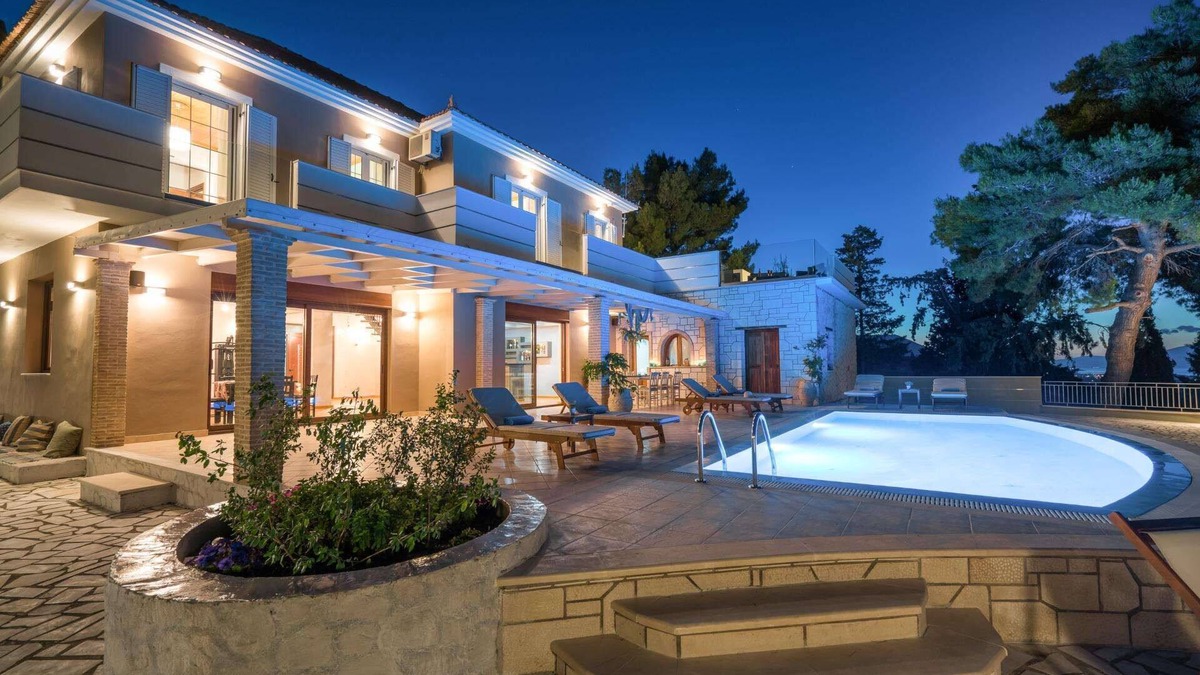 Lagopodo Villa | Castelli - Four Bedroom Villa, Sleeps 8