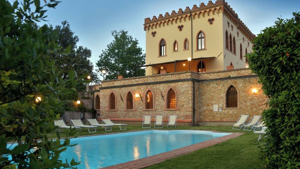 Guardistallo Villa | Castello di Casale by Fantasia Villas