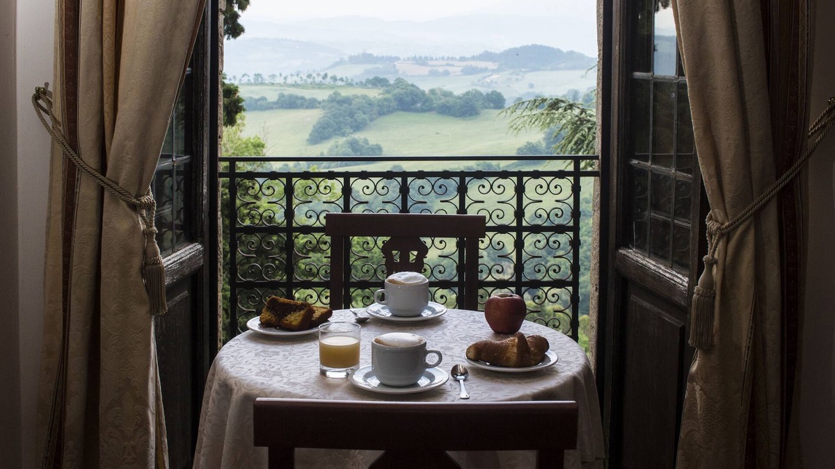 Monteluiano House | Castello Di Petroia Relais