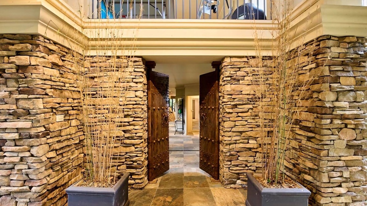 Ferny Creek House | Castle in Ferny Creek with Pool