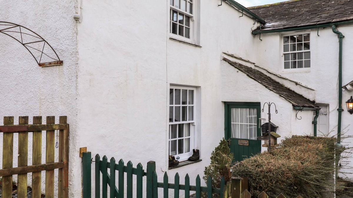 Borrowdale Cottage | CASTLE LODGE, pet friendly, luxury holiday cottage in Keswick