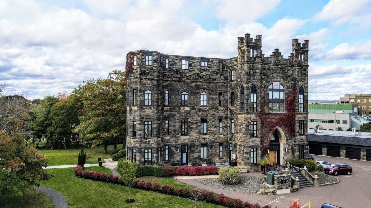 Moncton Condo | Castle Manor Chapel Unit