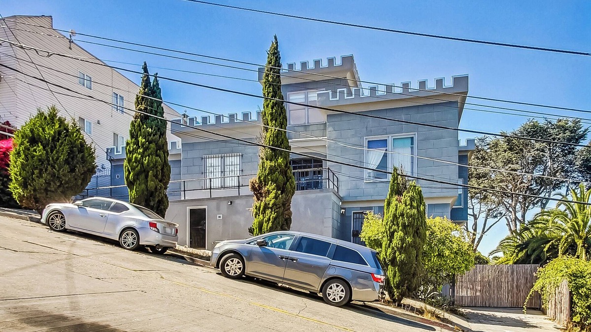 Silver Terrace Apartment | Castle on the Hill with views and w/d