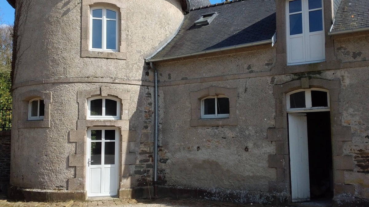 Morlaix House | Castle outbuilding sleeps 6