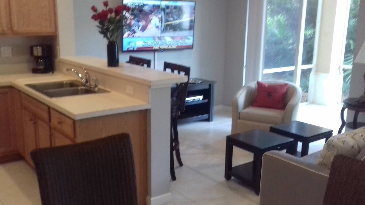 Port Saint Lucie Condo | Castle Pines Port St Lucie WINTER RENTAL 1 bdrm/1.5 bath 1st floor vac condo