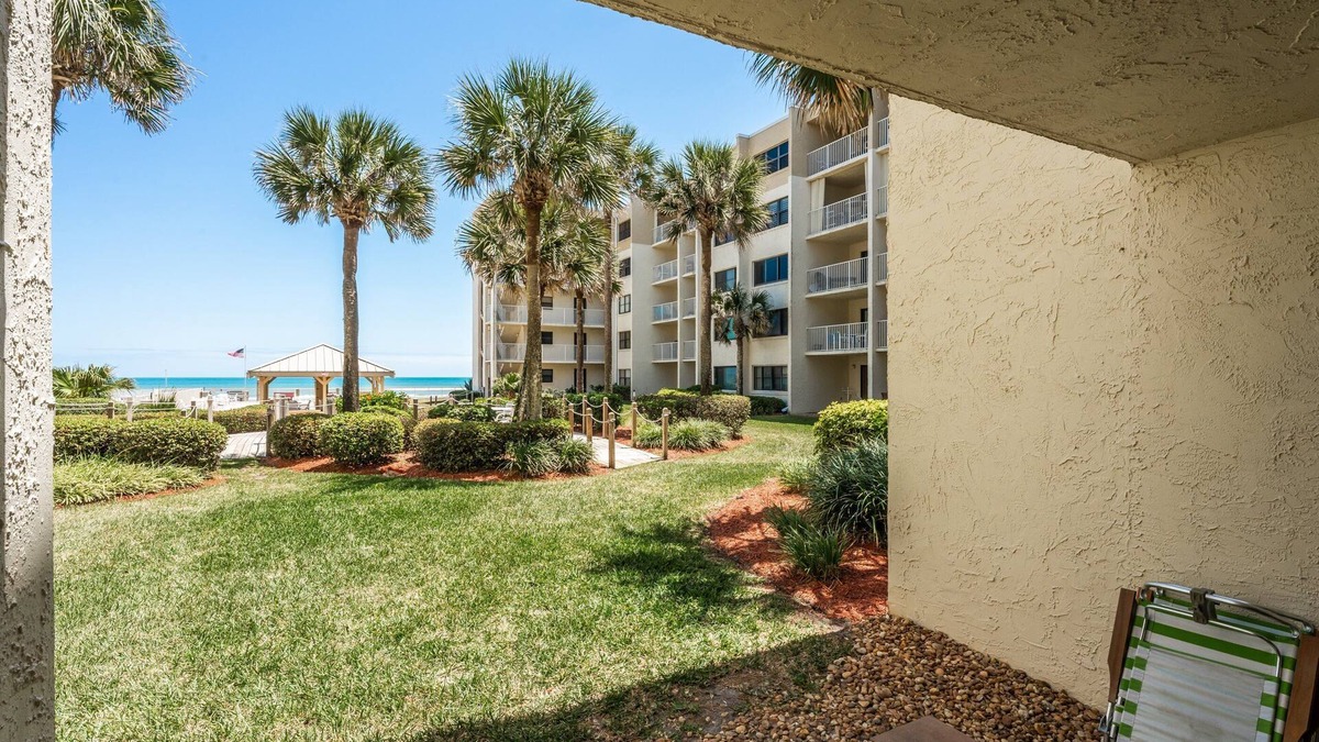 New Smyrna Beach Condo | Castle Reef 123 beautiful beachfront condo!
