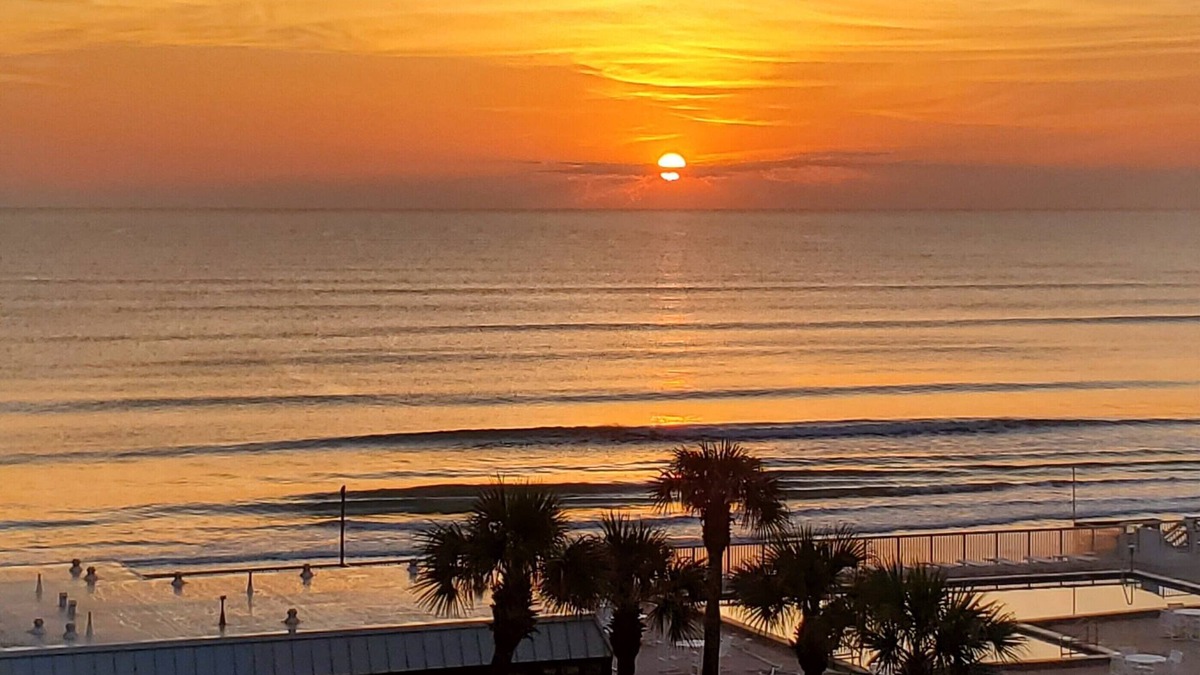 New Smyrna Beach Condo | Castle Reef 511 Beachfront & Sunsets!