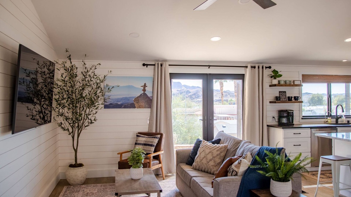 Parker Strip House | Castle Rock 95, 4brs, Community launch, Riverfront park