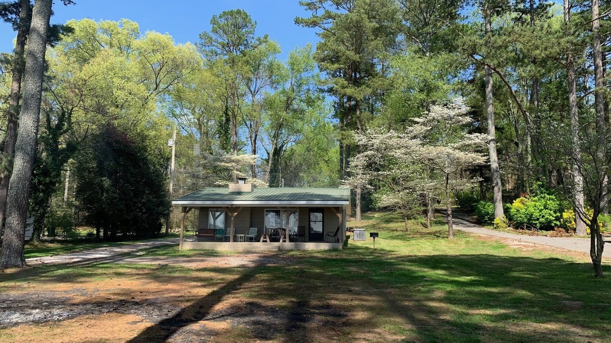 Rogersville Cabin | Cat Fish Paradise