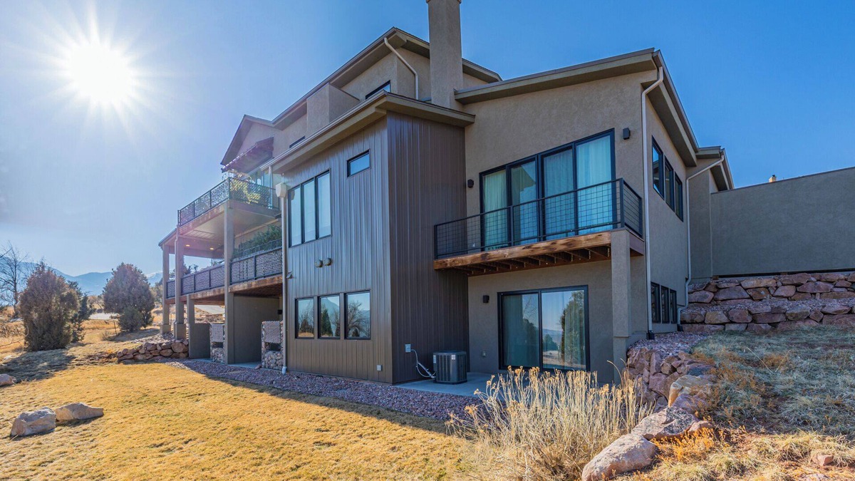West Colorado Springs House | Cathedral Spires Luxury Home Tucked in the MTN'Snn