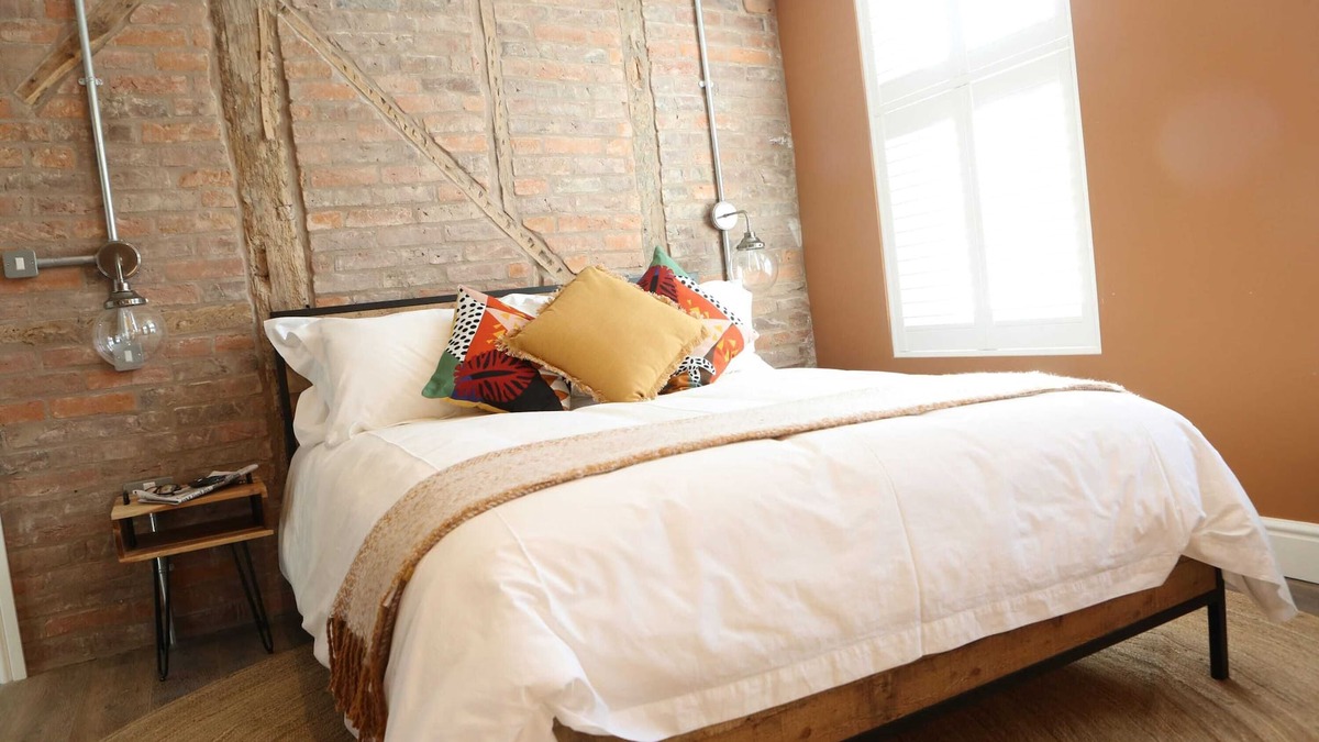 Fernhill Heath Apartment | Cathedral Superior Apartment