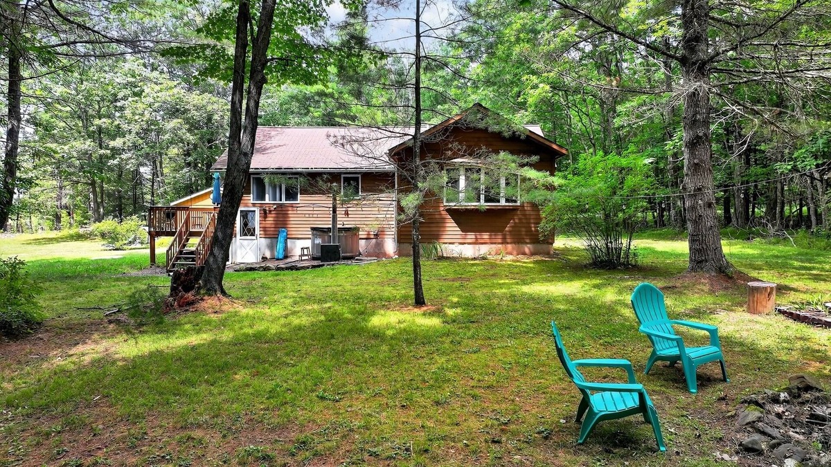 Prattsville Cabin | Catskills Cabin Retreat: Wood Fired Hot Tub, Firepit & 7 Private Acres