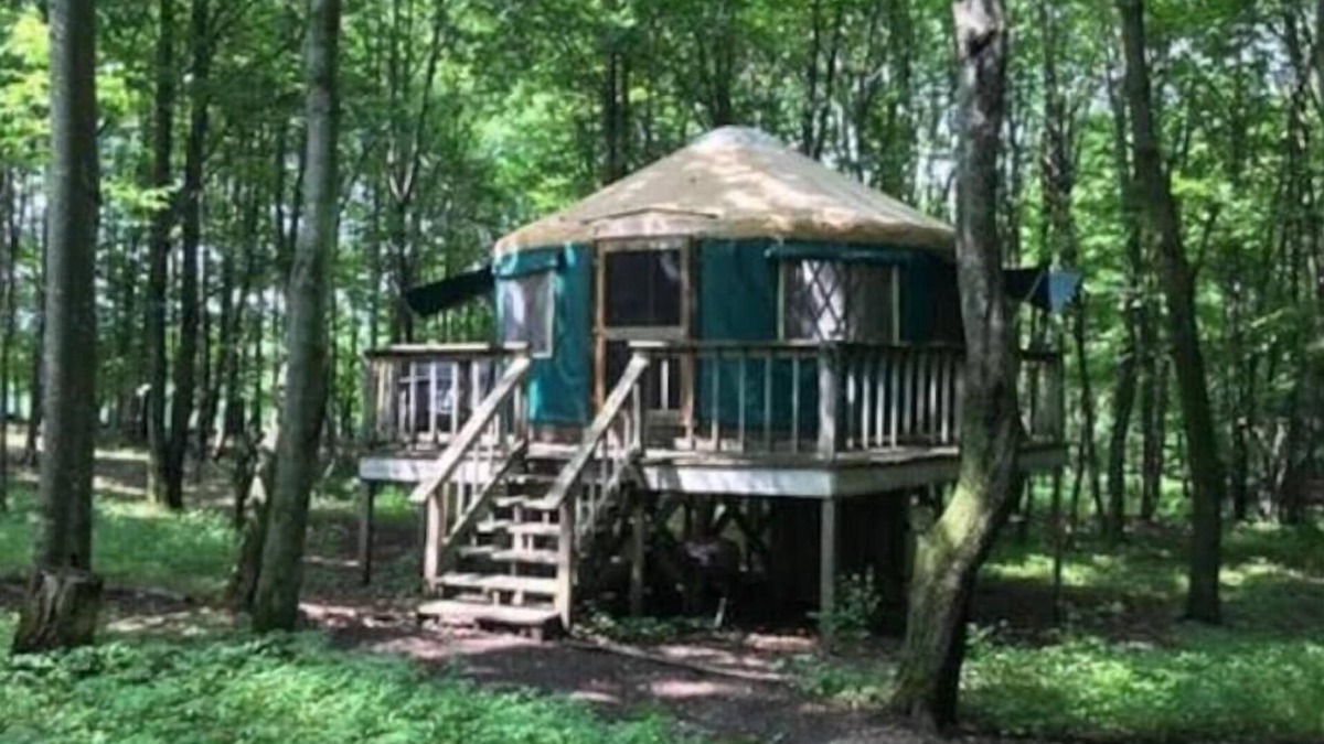 Meredith House | Catskills Luxury Yurt - Awesome Glamping experience