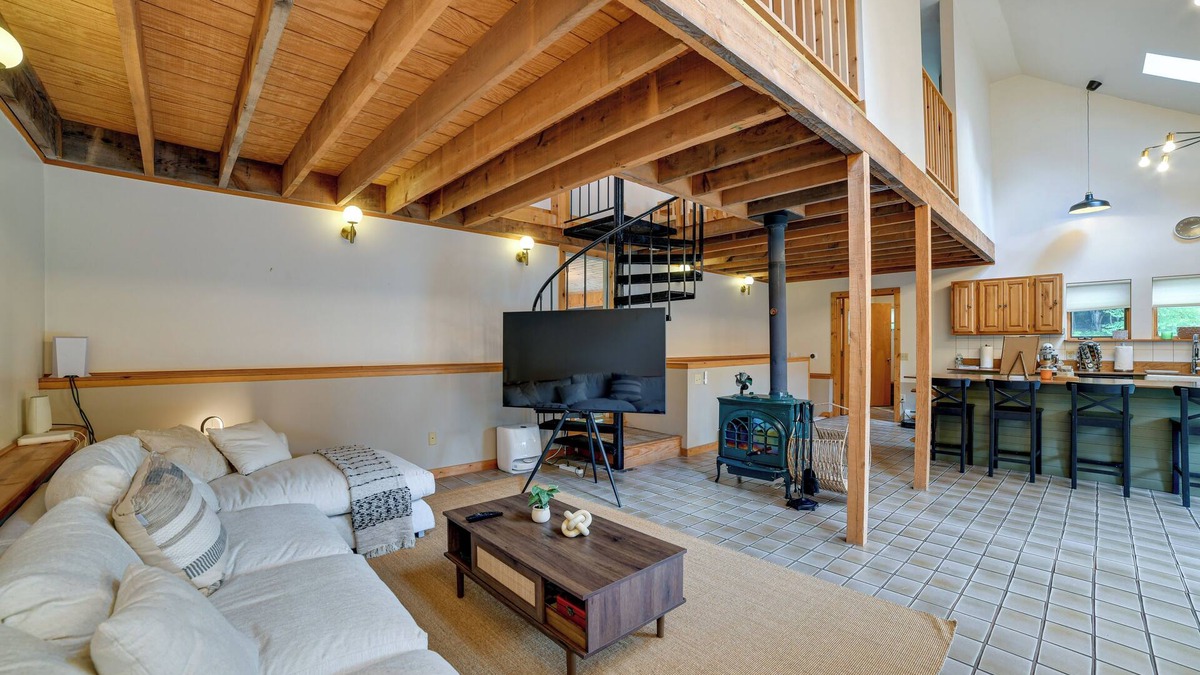Bloomville Cottage | Catskills Mountain Cabin in Bloomville!