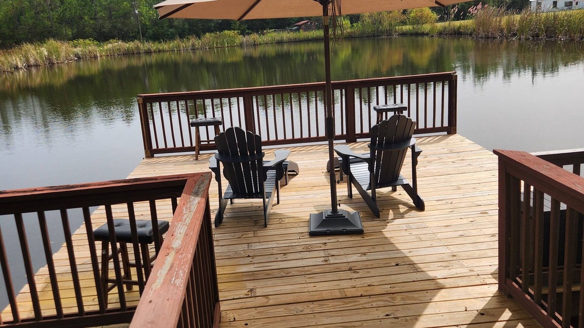 Ellabell Cottage | Cattail Cottage - Pet Friendly - Fully fenced - 30 mins to Savannah!