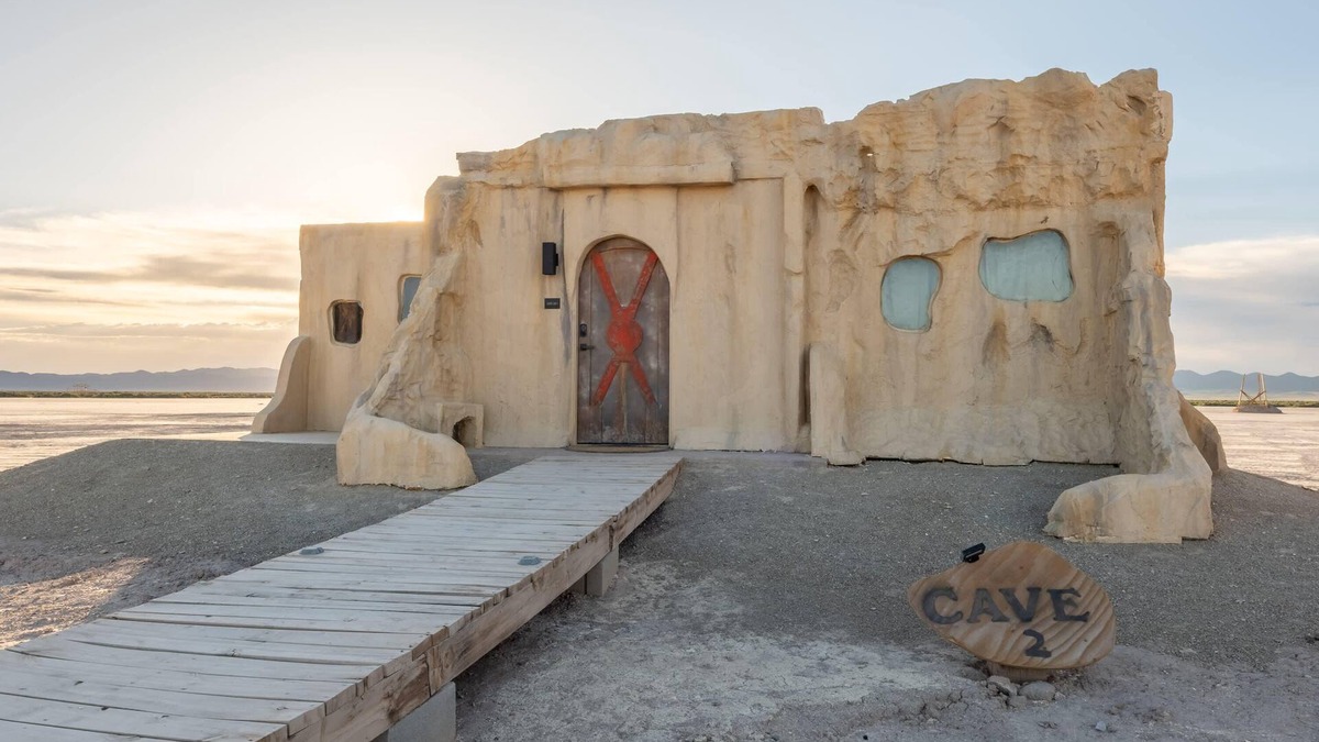 Beryl Junction House | Cave Lux 2