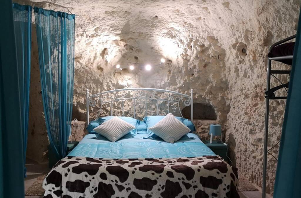 Lunay House | Caves du coteau 1