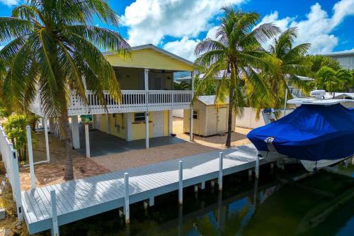 Breezeswept Beach Estates House | Cayman Cottage