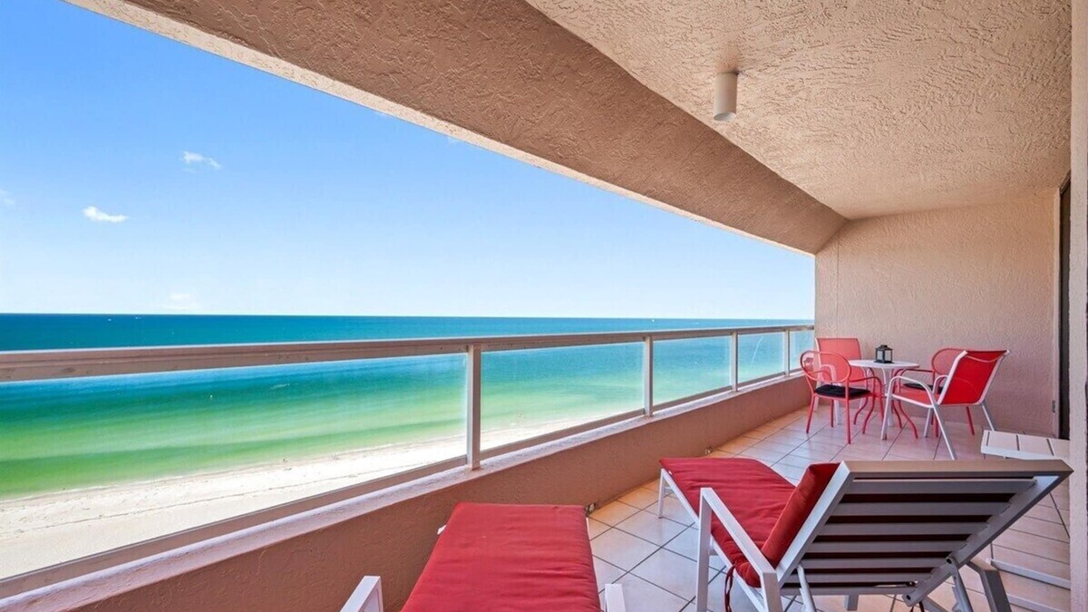 Sand Key Condo | CBC 1-15D – Gulf and Intercoastal water Views!