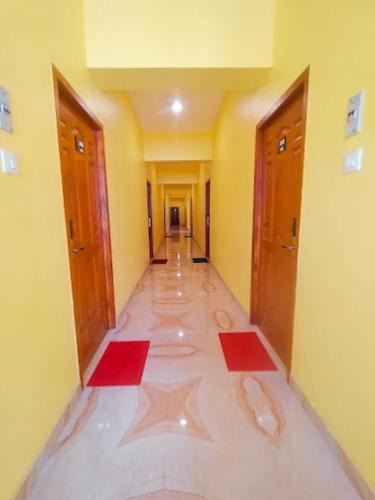 Guindy Hotel | CBL104 Inn By Blessings Hospitality