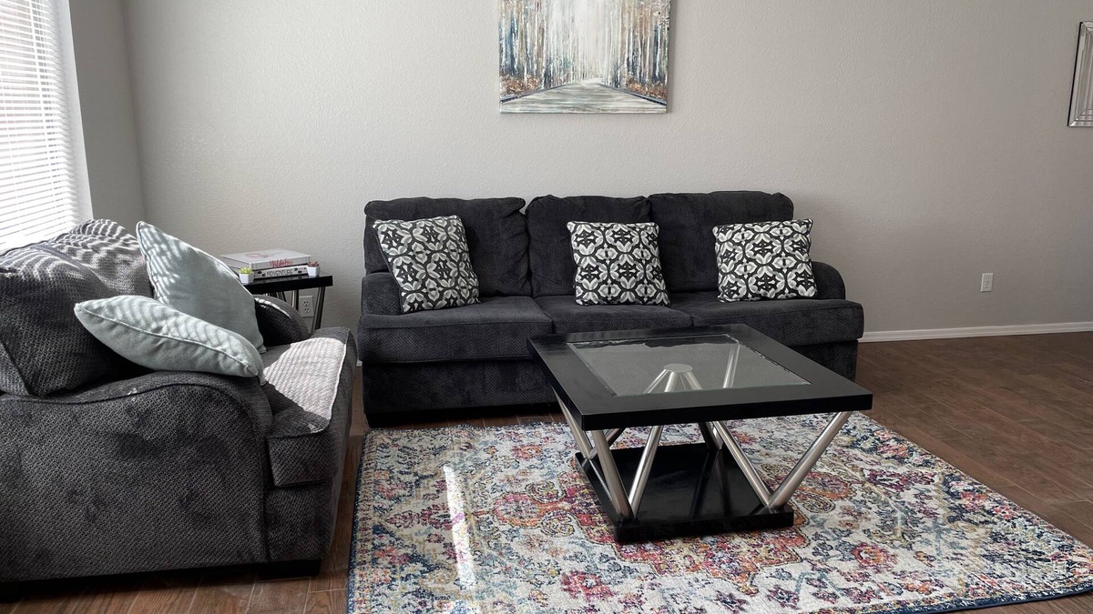 Sierra Vista House | CC’s Charming home